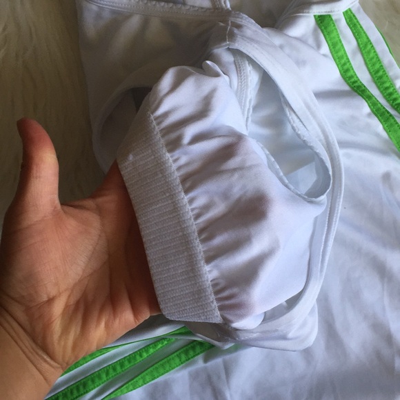 Adidas tank - Picture 4 of 4